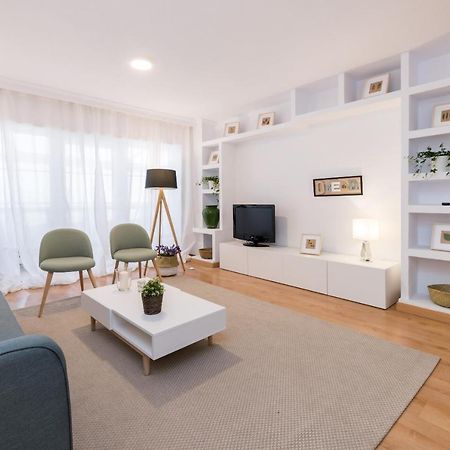 Apartamentos Paseo De La Farola Málaga Eksteriør billede