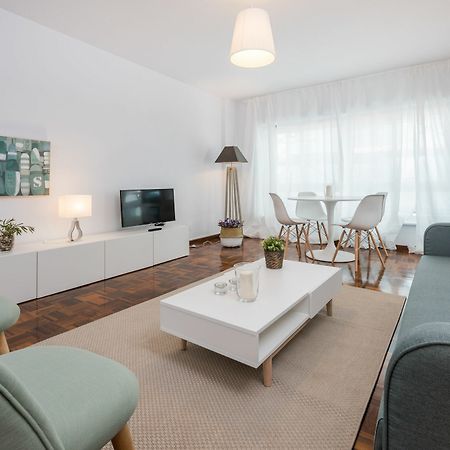 Apartamentos Paseo De La Farola Málaga Eksteriør billede