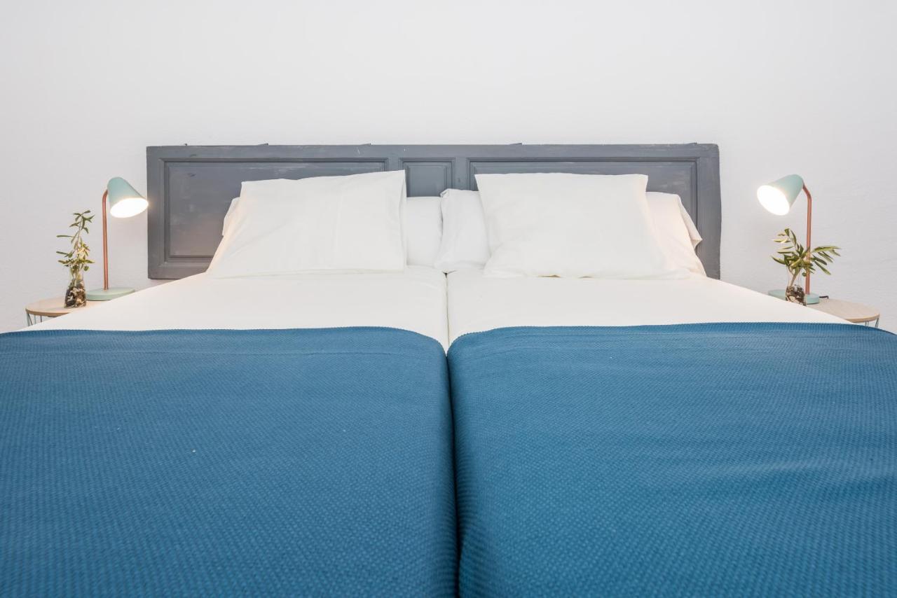Apartamentos Paseo De La Farola Málaga Eksteriør billede