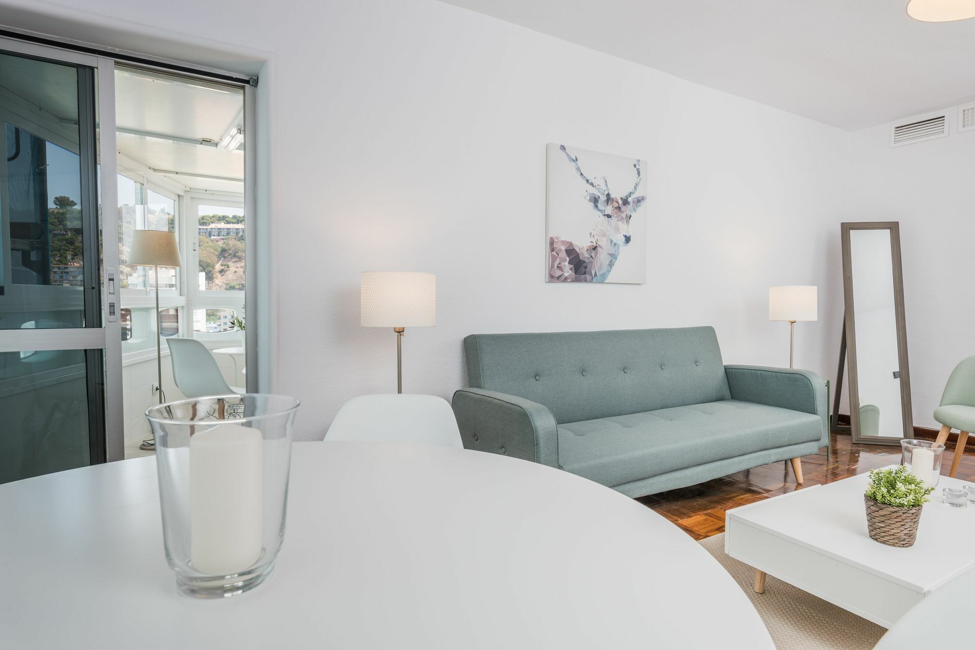 Apartamentos Paseo De La Farola Málaga Eksteriør billede