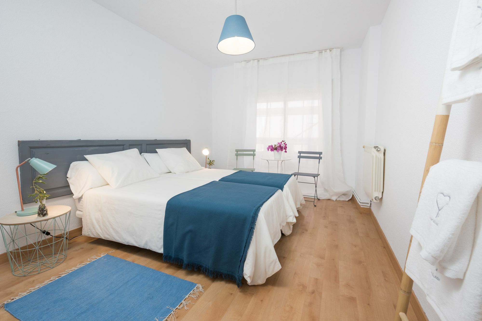 Apartamentos Paseo De La Farola Málaga Eksteriør billede